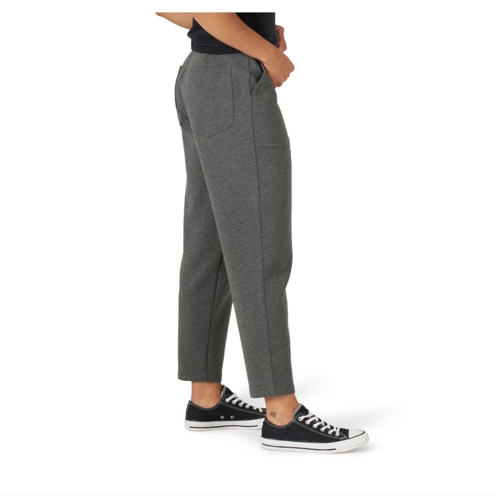 Lee Women's High Rise Straight Leg Cropped Knit Pants